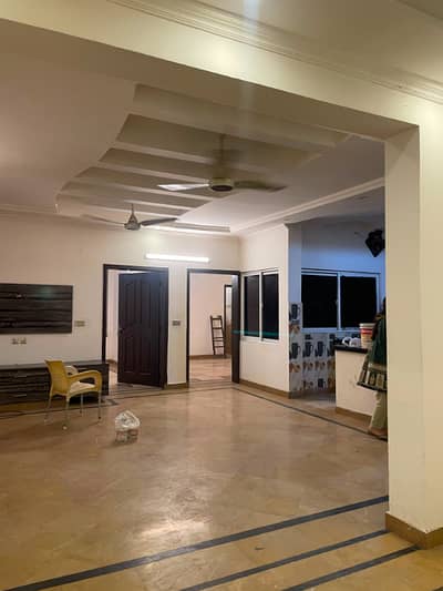 12 Marla lower portion good Location For Rent