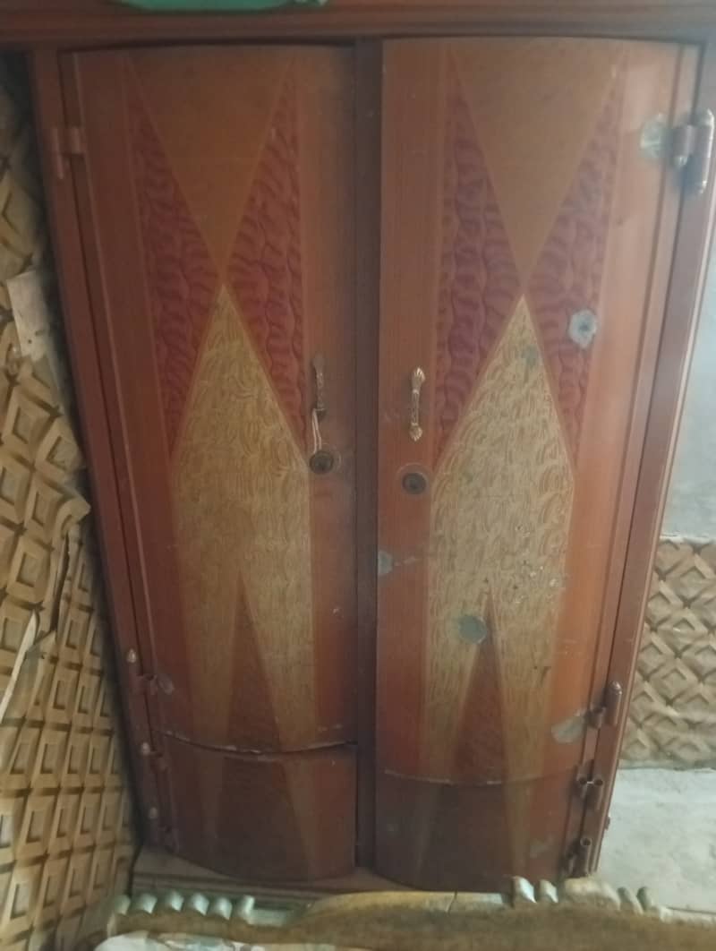 Used Safe Almaari 2