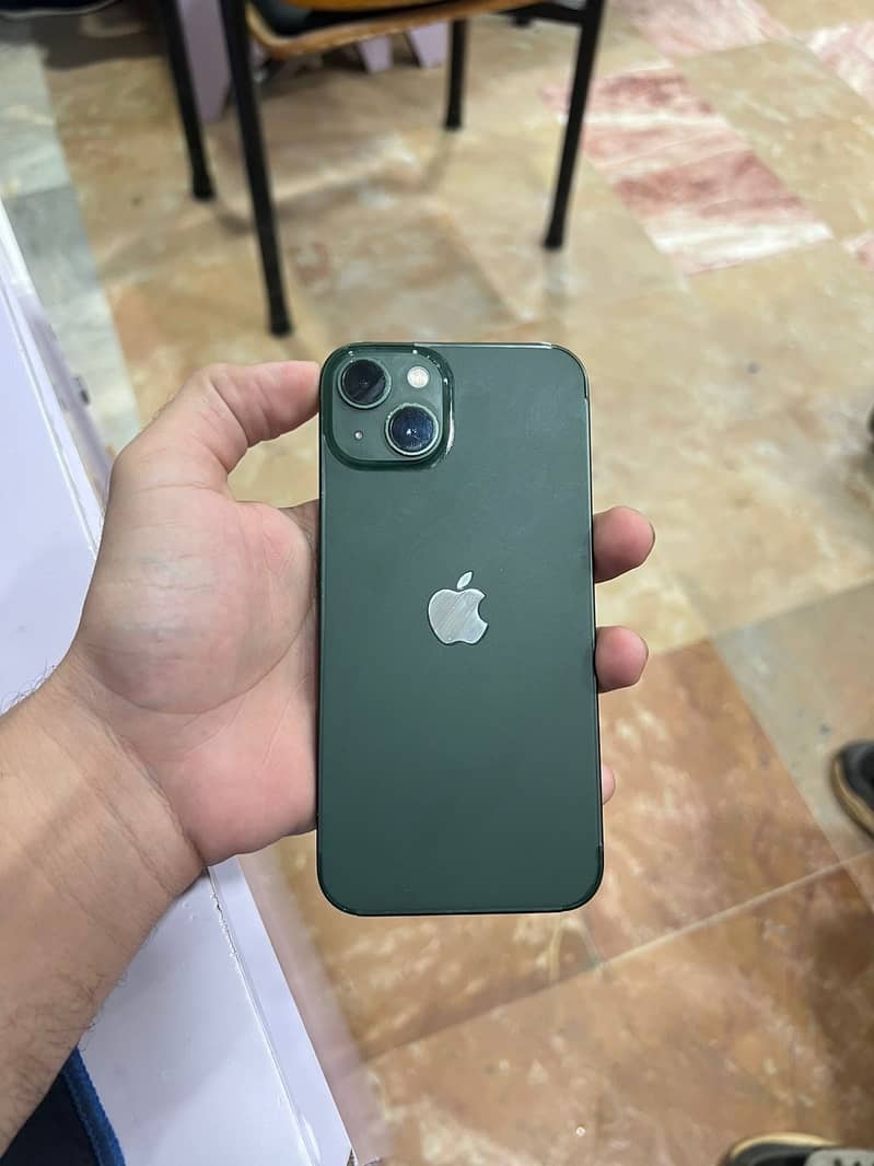 Apple iPhone 13 3