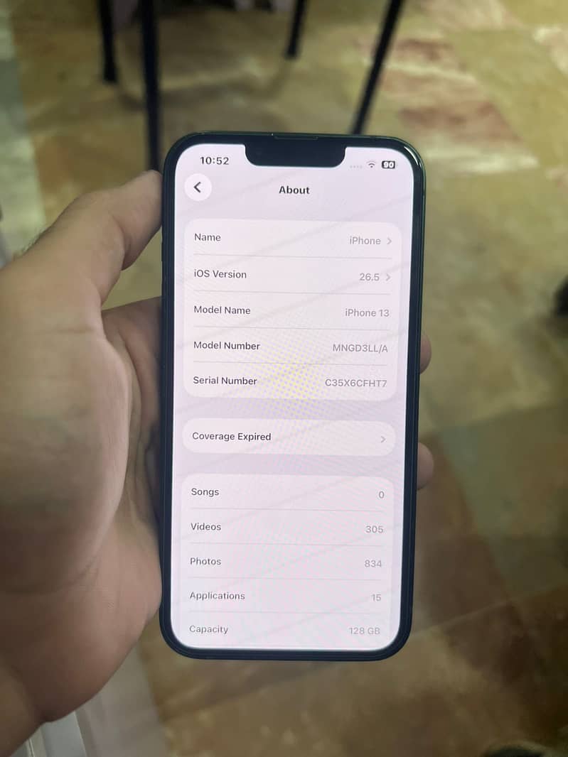 Apple iPhone 13 7