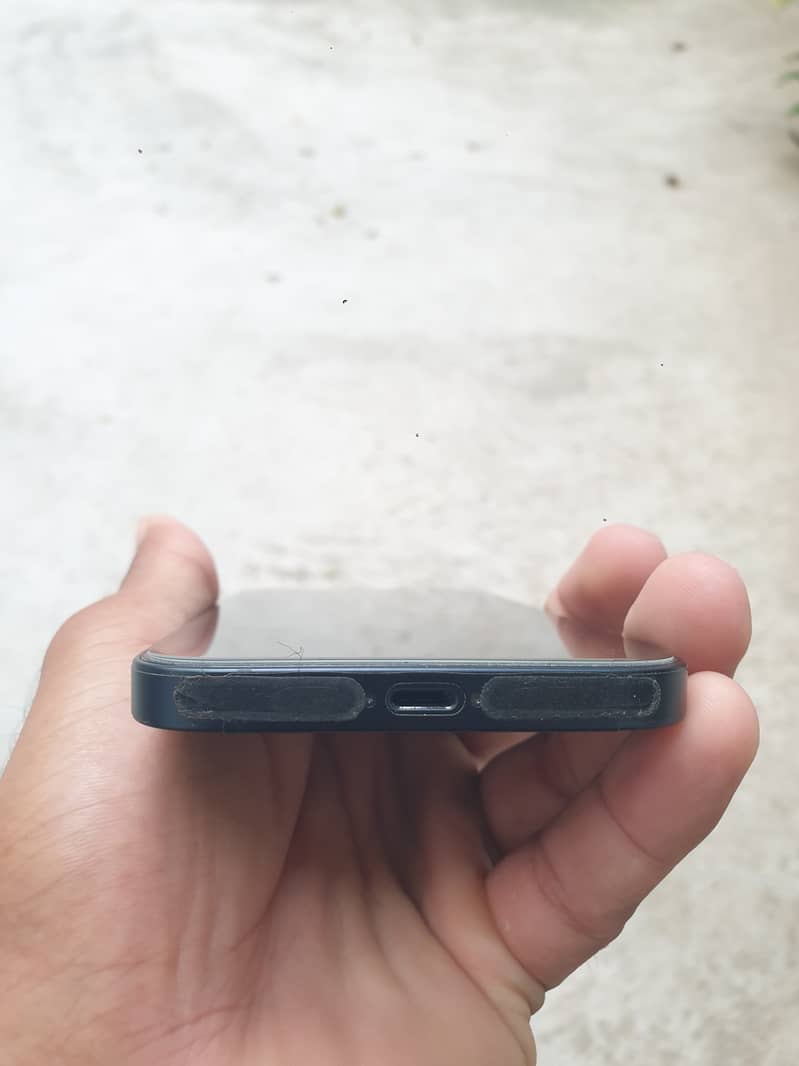 Apple iPhone 13 3