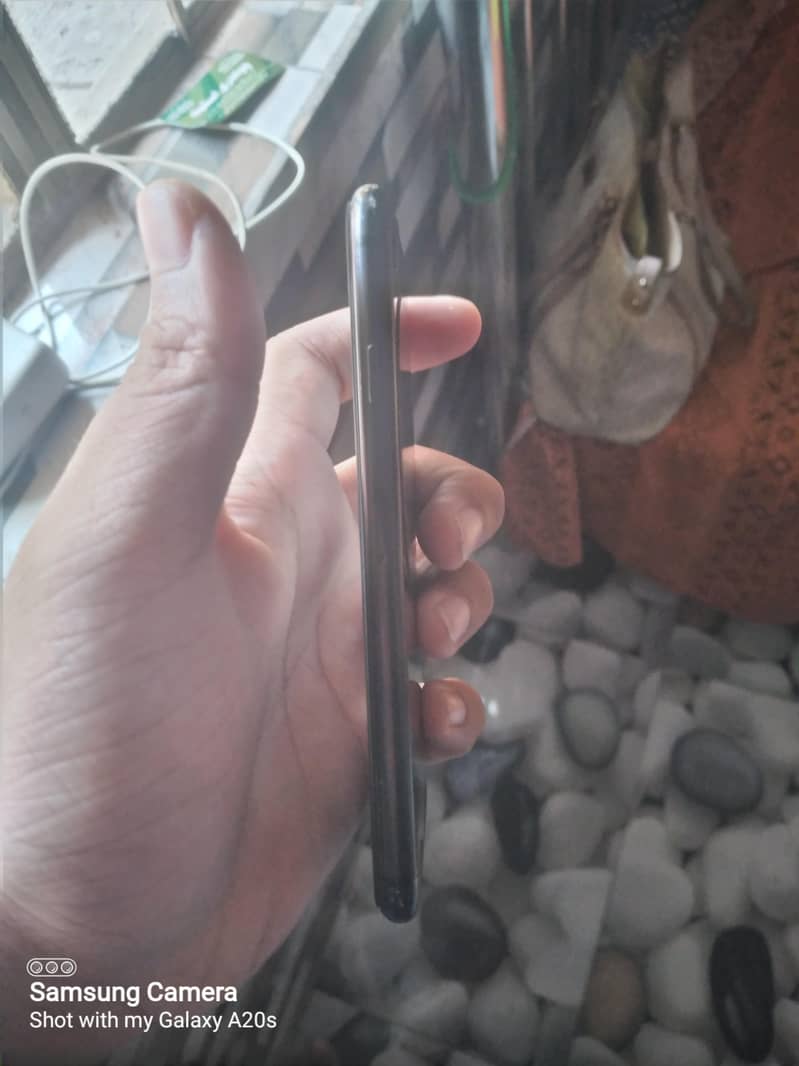 Apple iPhone SE 0