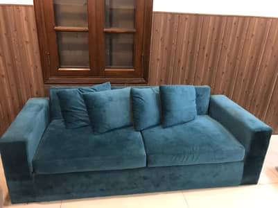 Beautiful Teal Velvet 5 seater Sofa Set – Excellent Condition