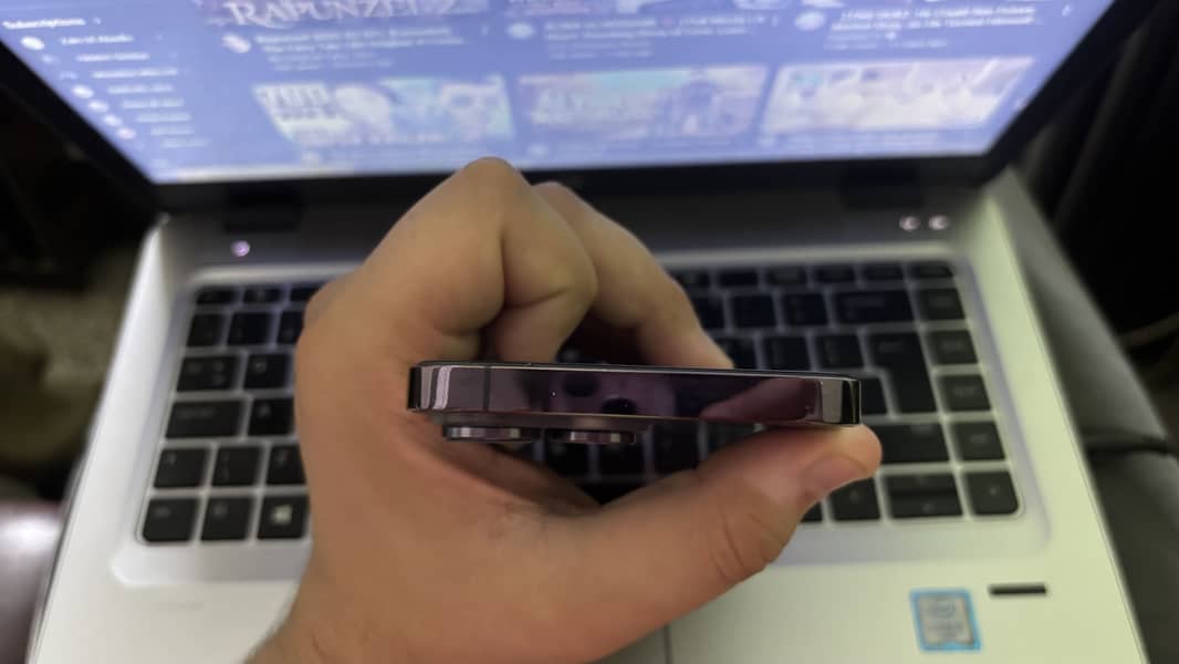 Apple iPhone 14 Pro Max 9
