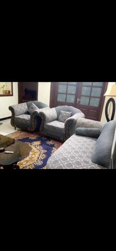 2 seater with dewan