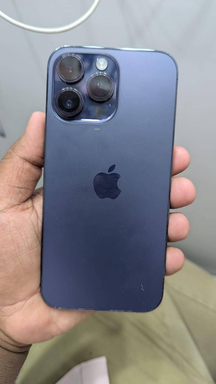 Apple iPhone 14 Pro Max 0