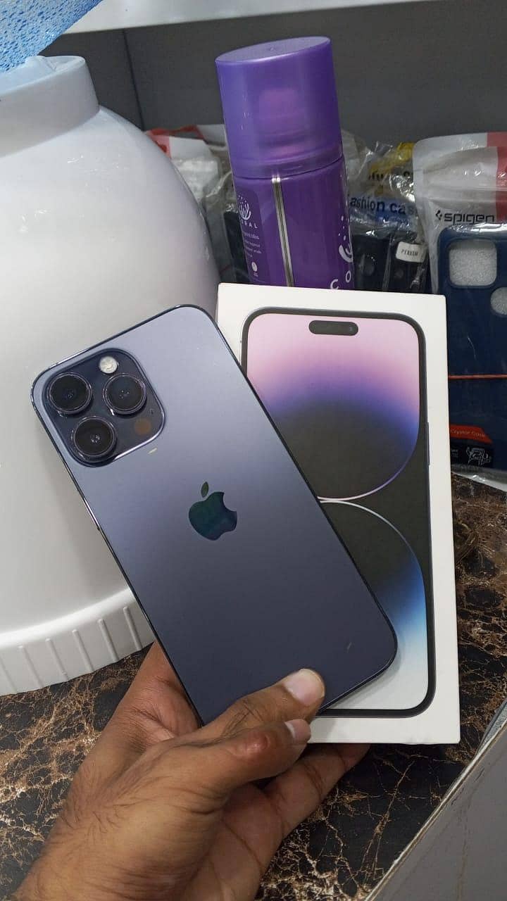 Apple iPhone 14 Pro Max 1