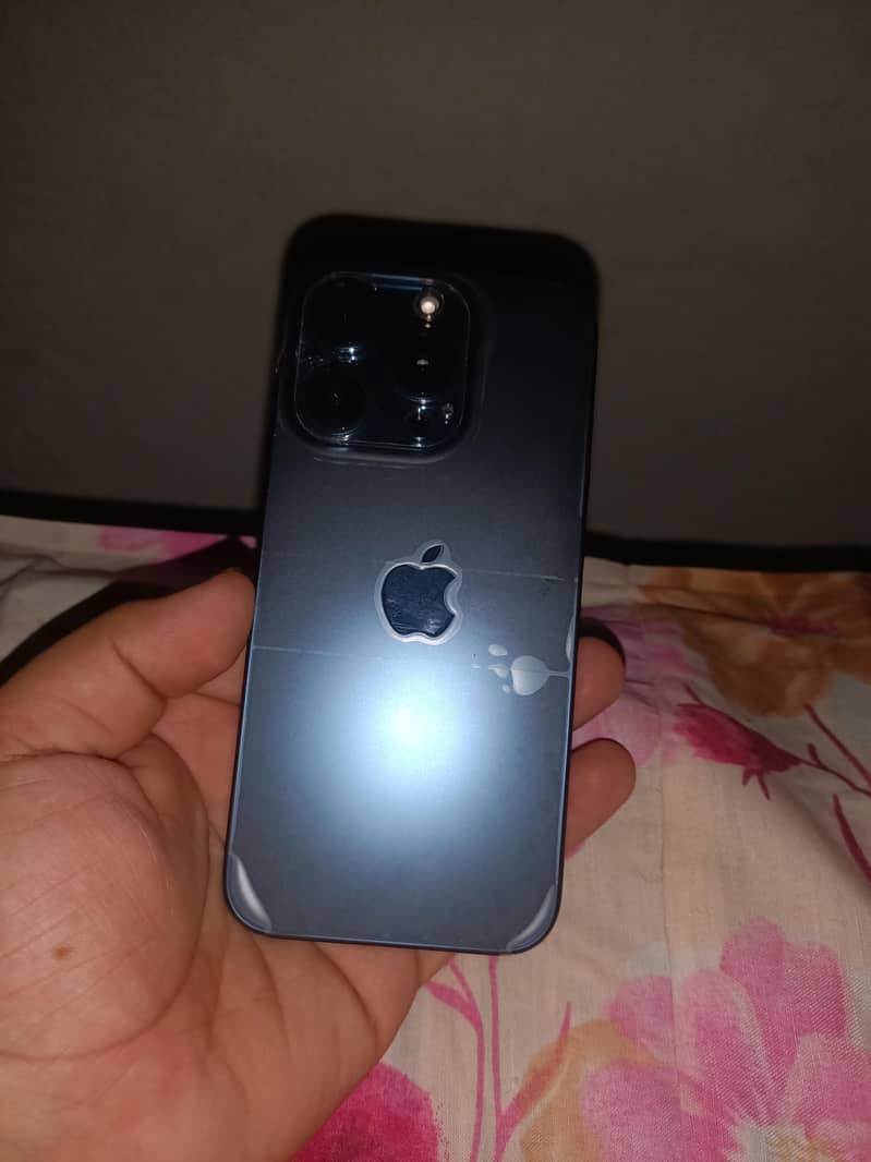 iPhone 15 pro jv 2