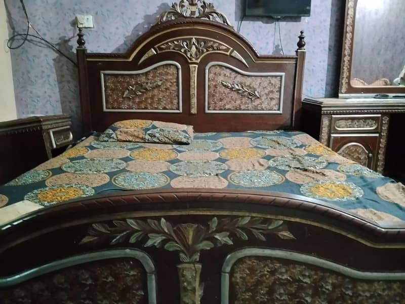 Bed & Dressing Set  Mob  03214265672 0