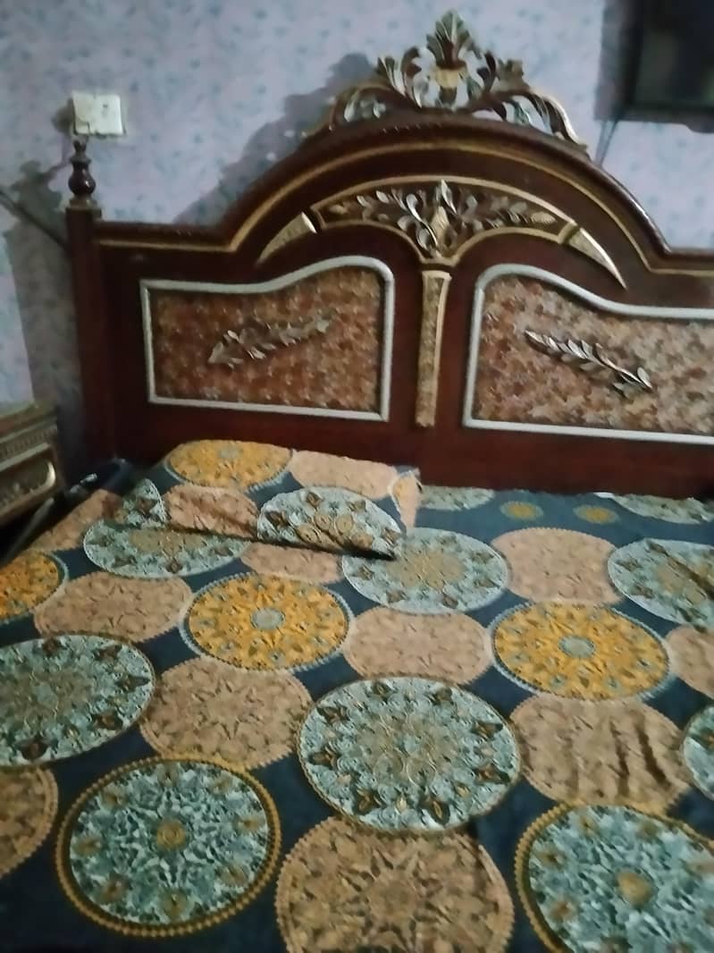 Bed & Dressing Set  Mob  03214265672 1