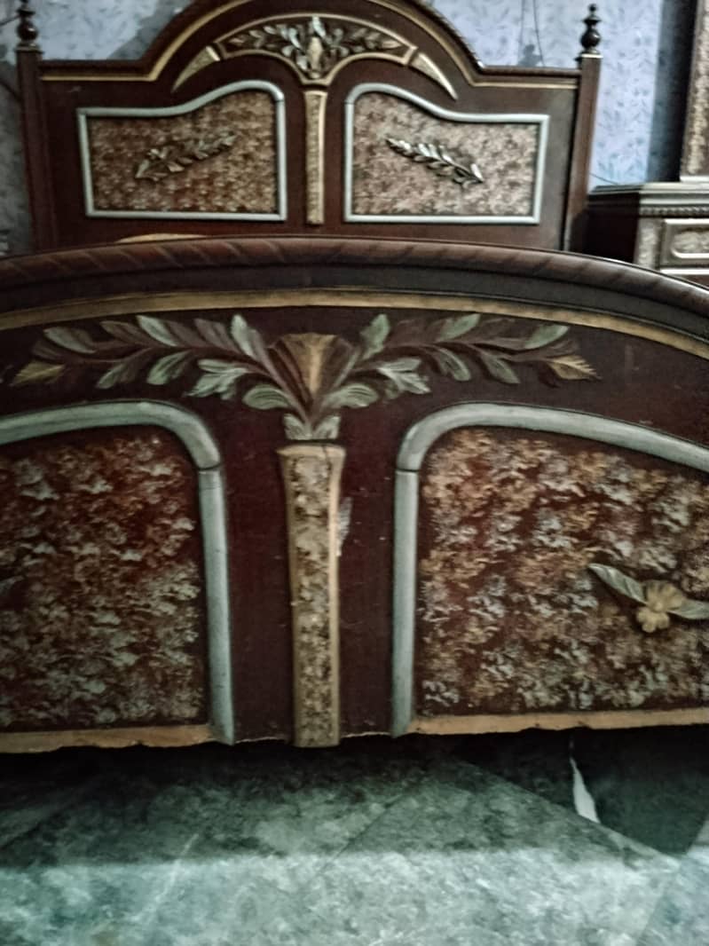 Bed & Dressing Set  Mob  03214265672 3