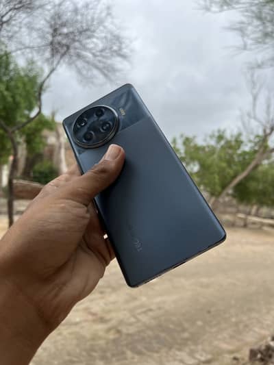 Tecno Spark 20 Pro Plus