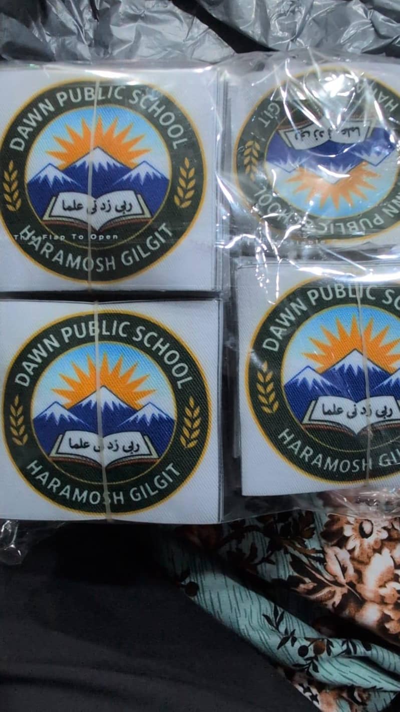 Customize Badge 6