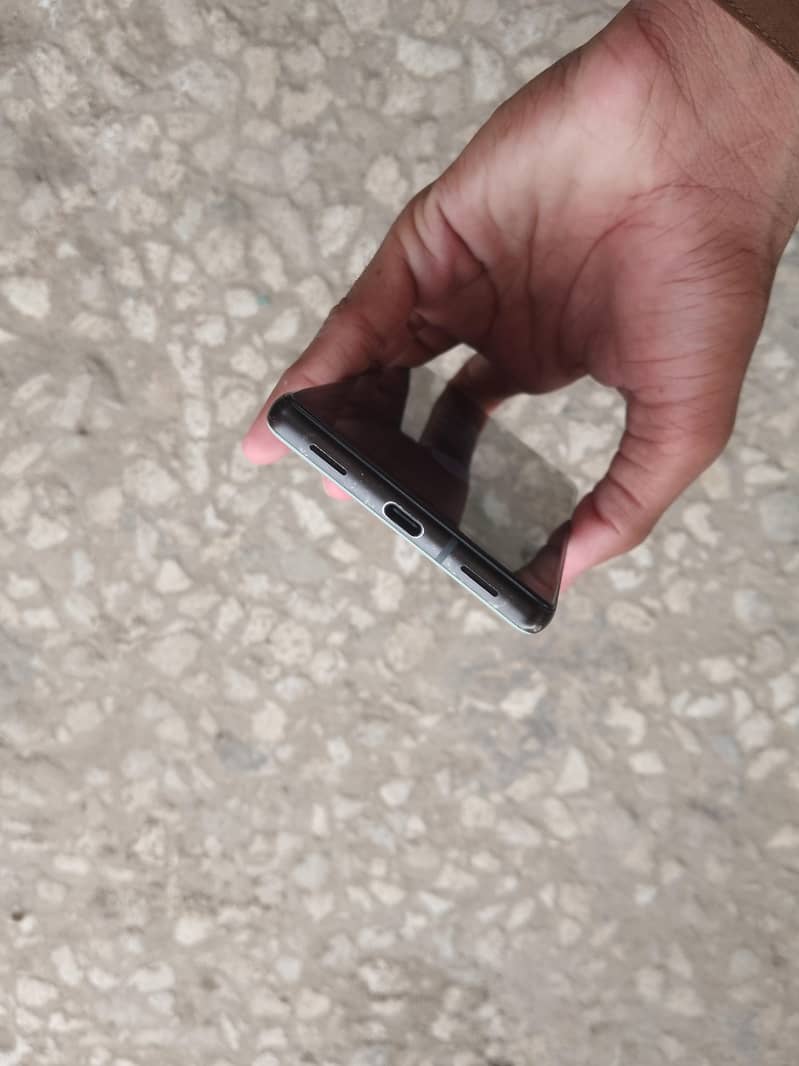 Google Pixel 6a 5