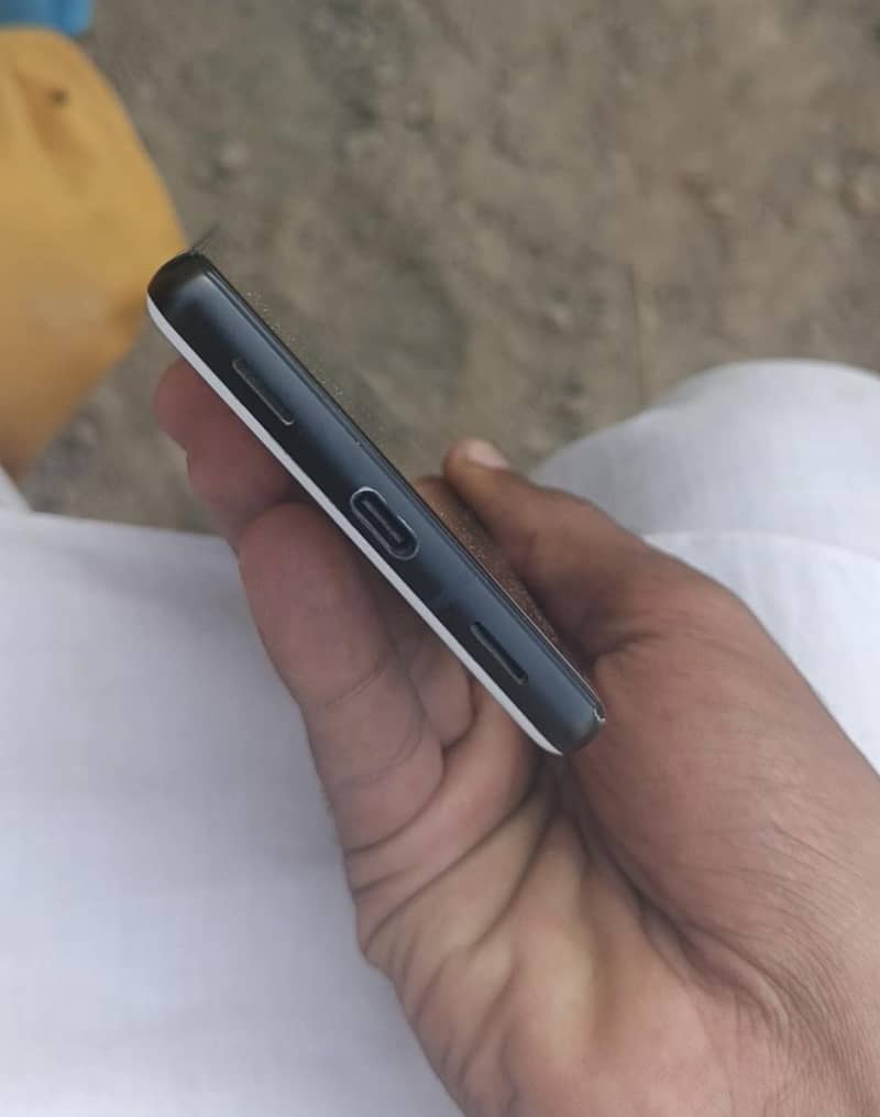 Google Pixel 6a 5