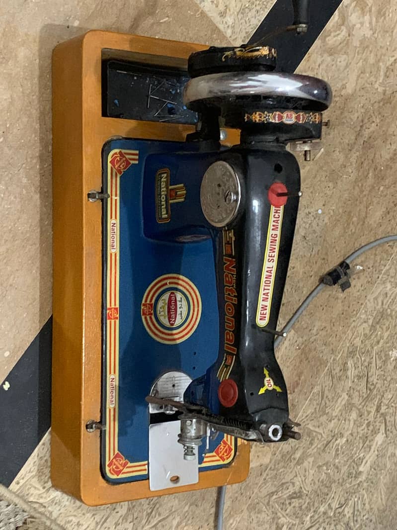 SEWING MACHINE WORKING CONDITION 0