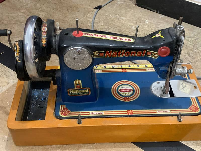 SEWING MACHINE WORKING CONDITION 1
