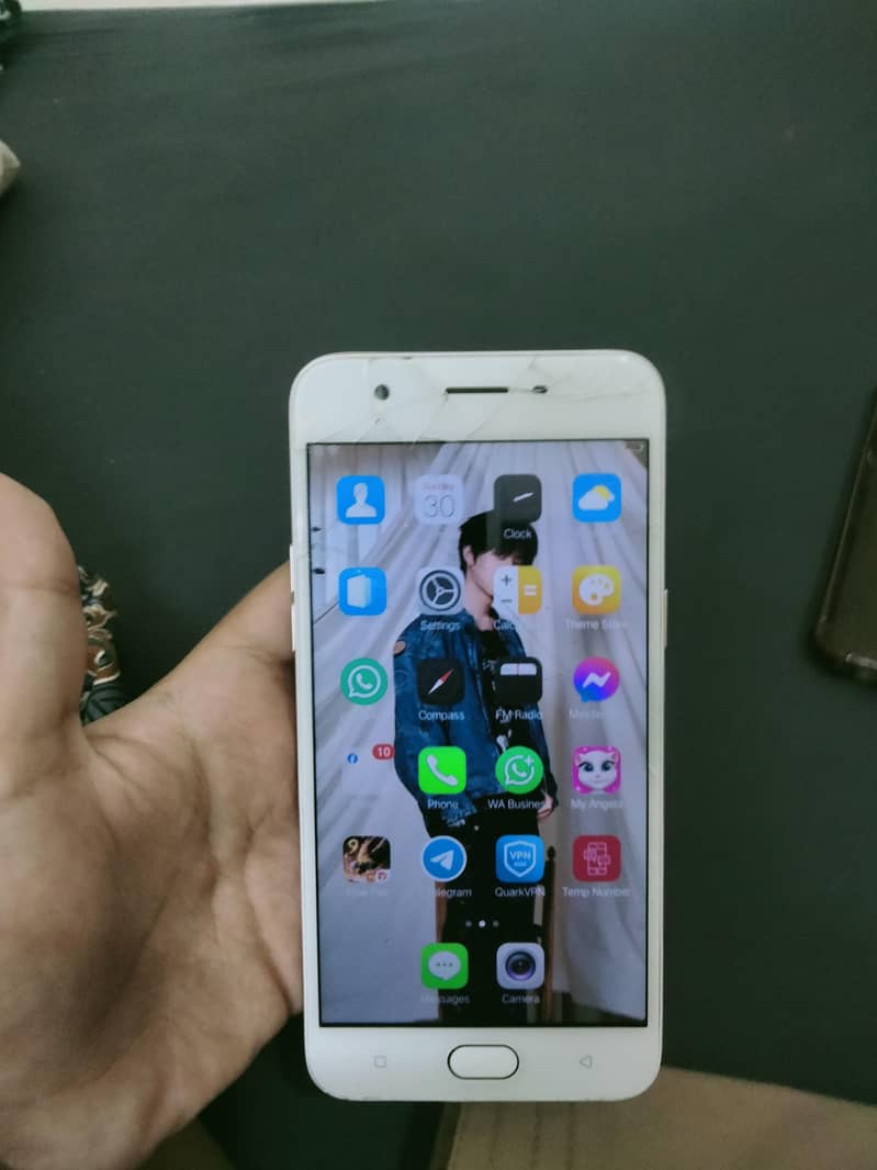 OPPO A57 0