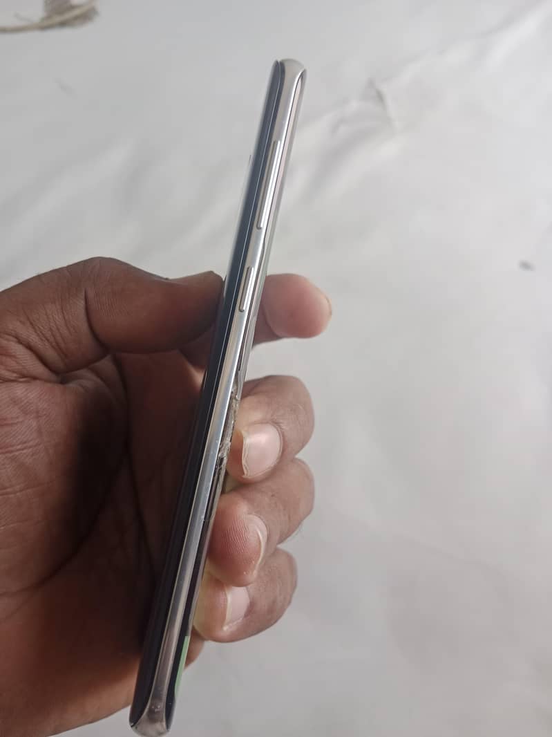Samsung Mobile S8 2