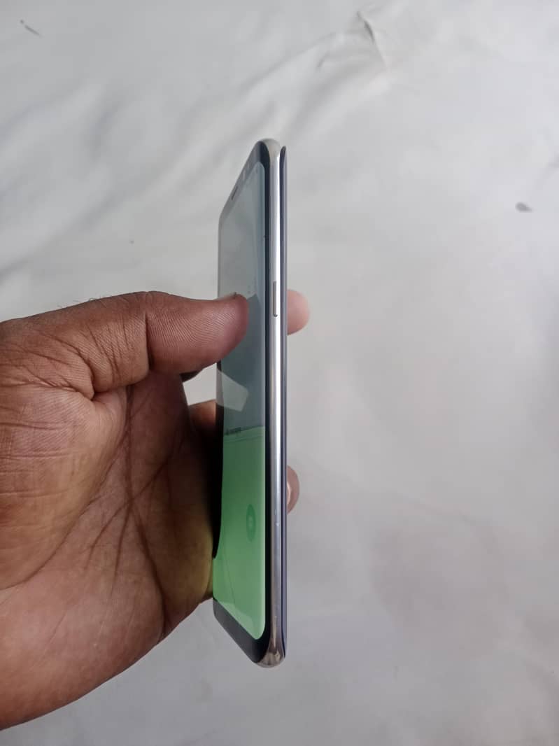 Samsung Mobile S8 7