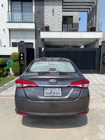 Toyota Yaris 2021