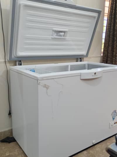 Brand New Deep Freezer Dawlance inverter DF 400   . . . 0318-1114114 ph