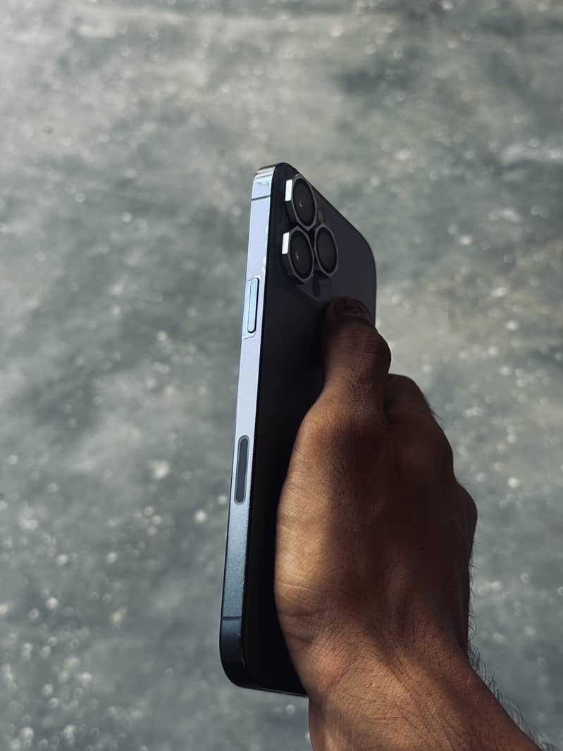 Apple iPhone 13 Pro Max 7