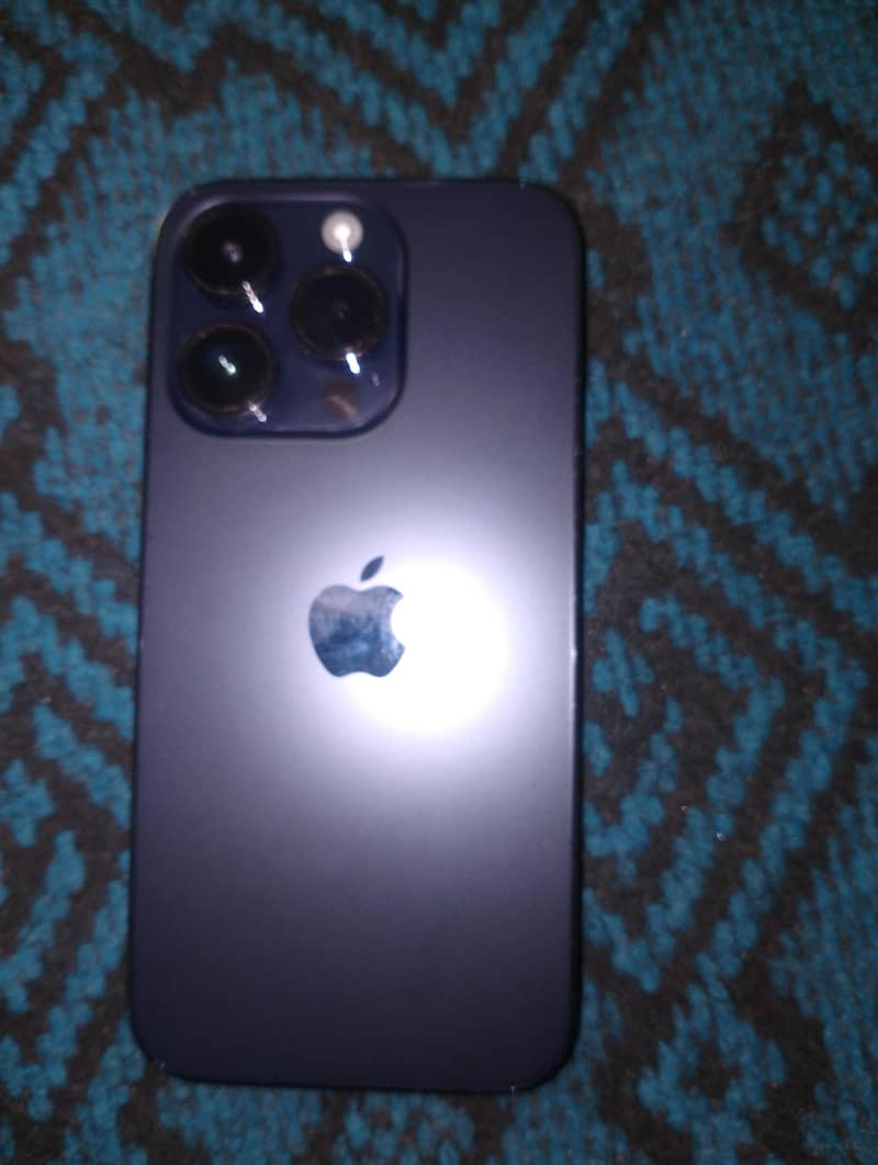 Apple iPhone 14 Pro 0