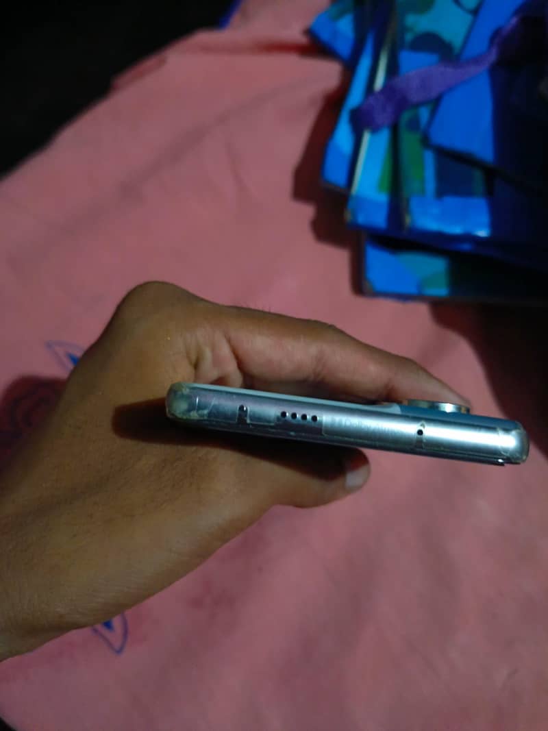 Tecno CAMON 40 8