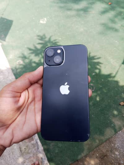 Apple iPhone 13