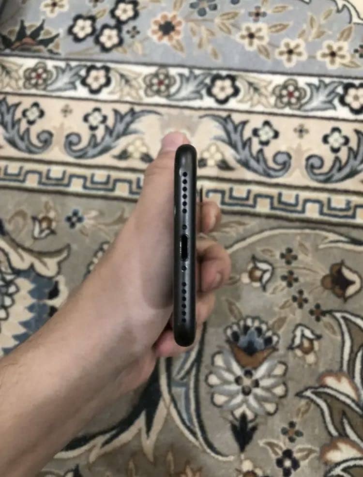 iPhone 8 (Full Sim Time & 10/10) 10