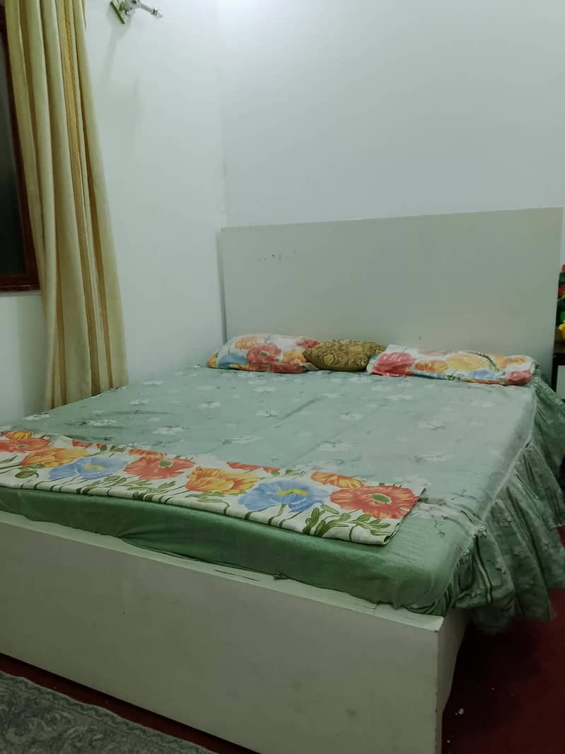 king size bed demand foam sid tabl 4