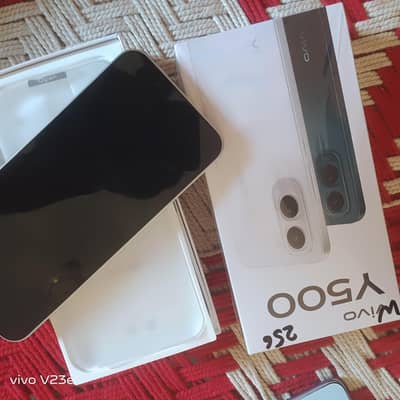 vivo y 500 8 256