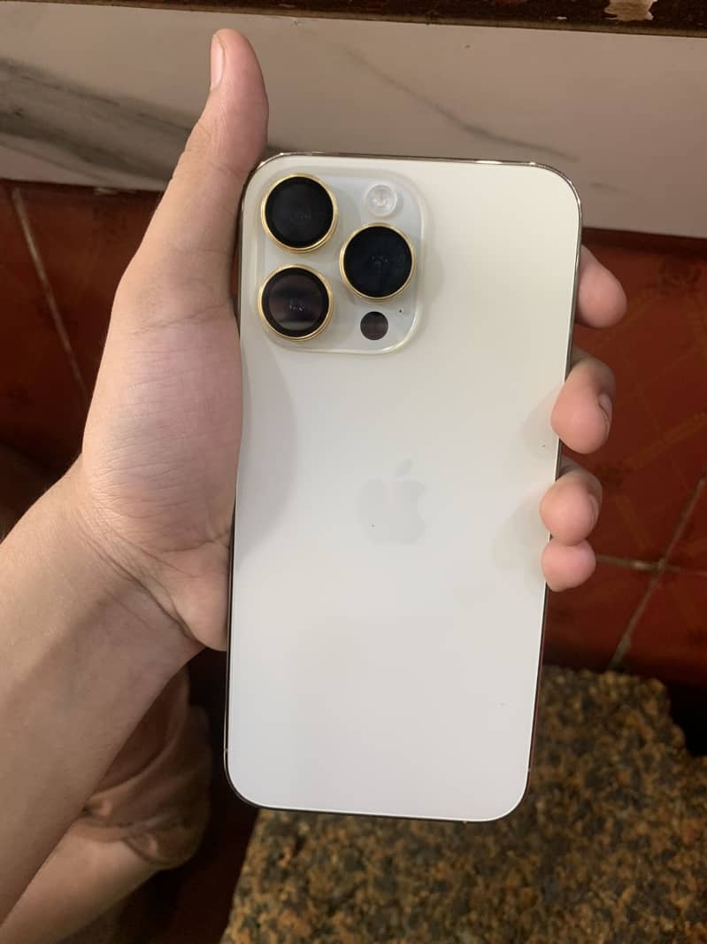 Apple iPhone 14 Pro Max 5