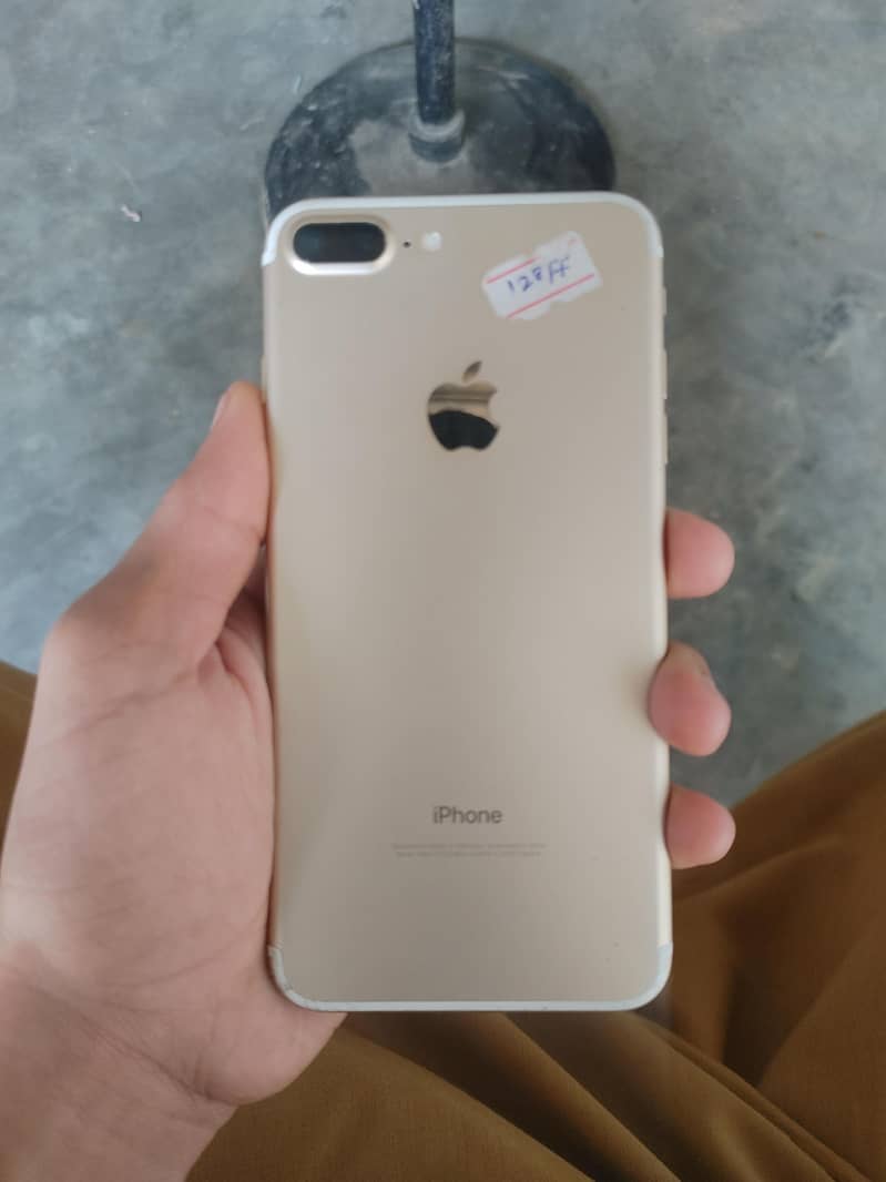 Apple iPhone 7 Plus 1