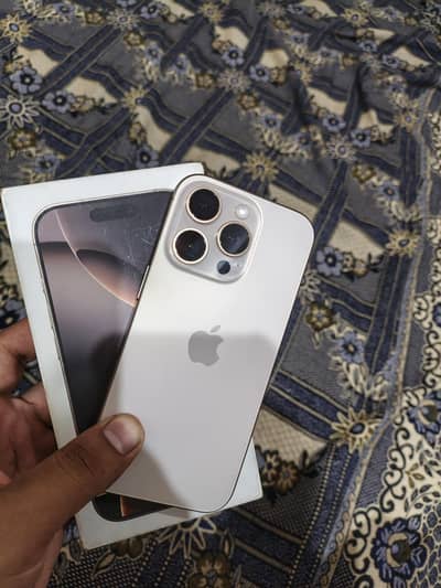 Apple iPhone 16 Pro