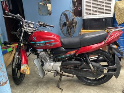 YAMAH YB 125z DX