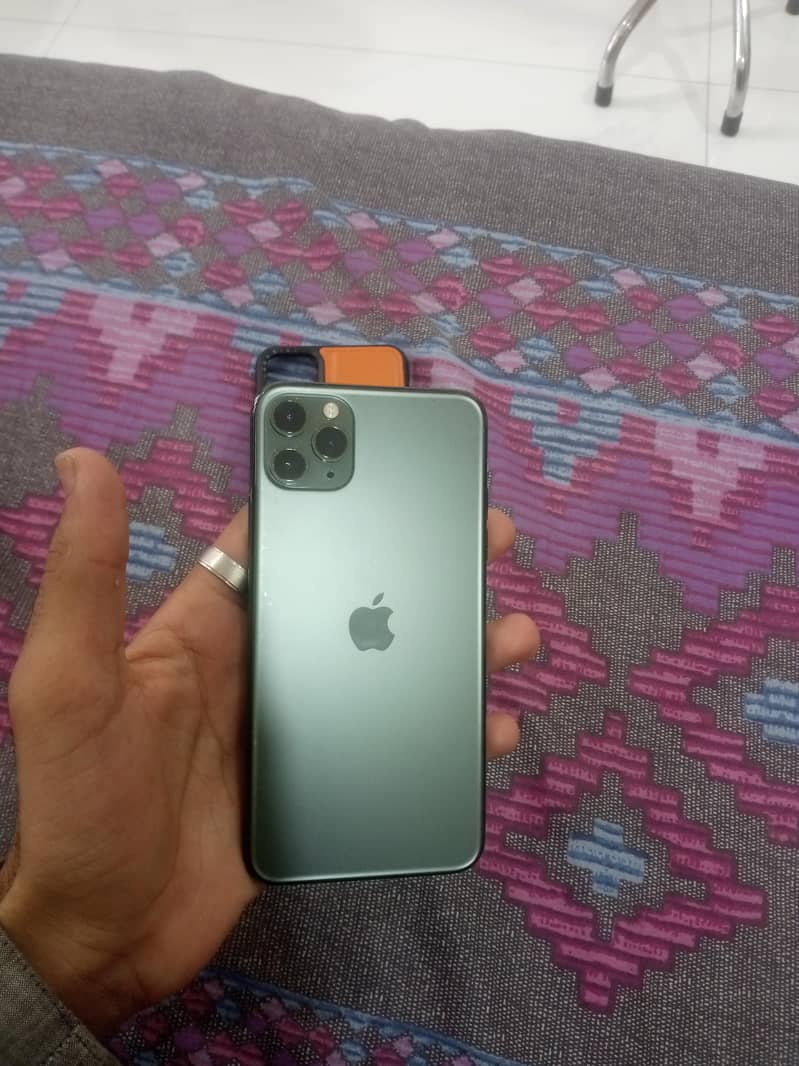 Apple iPhone 11 Pro Max 0