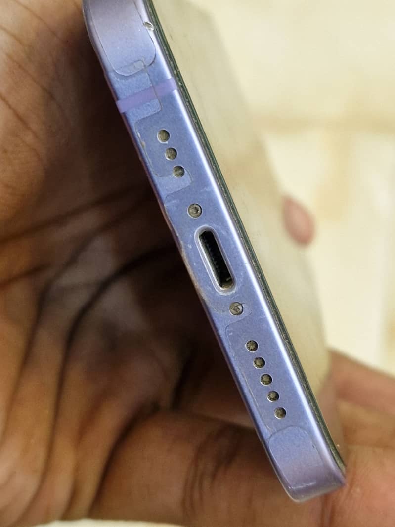 Apple iPhone 12 5