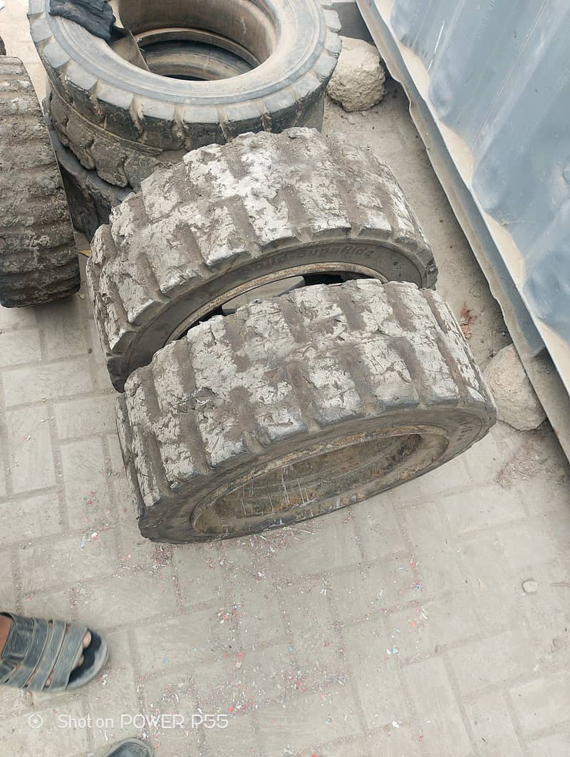lifter tyre 0