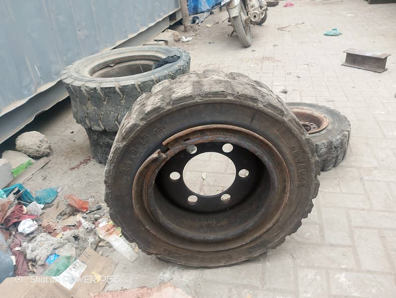 lifter tyre 5
