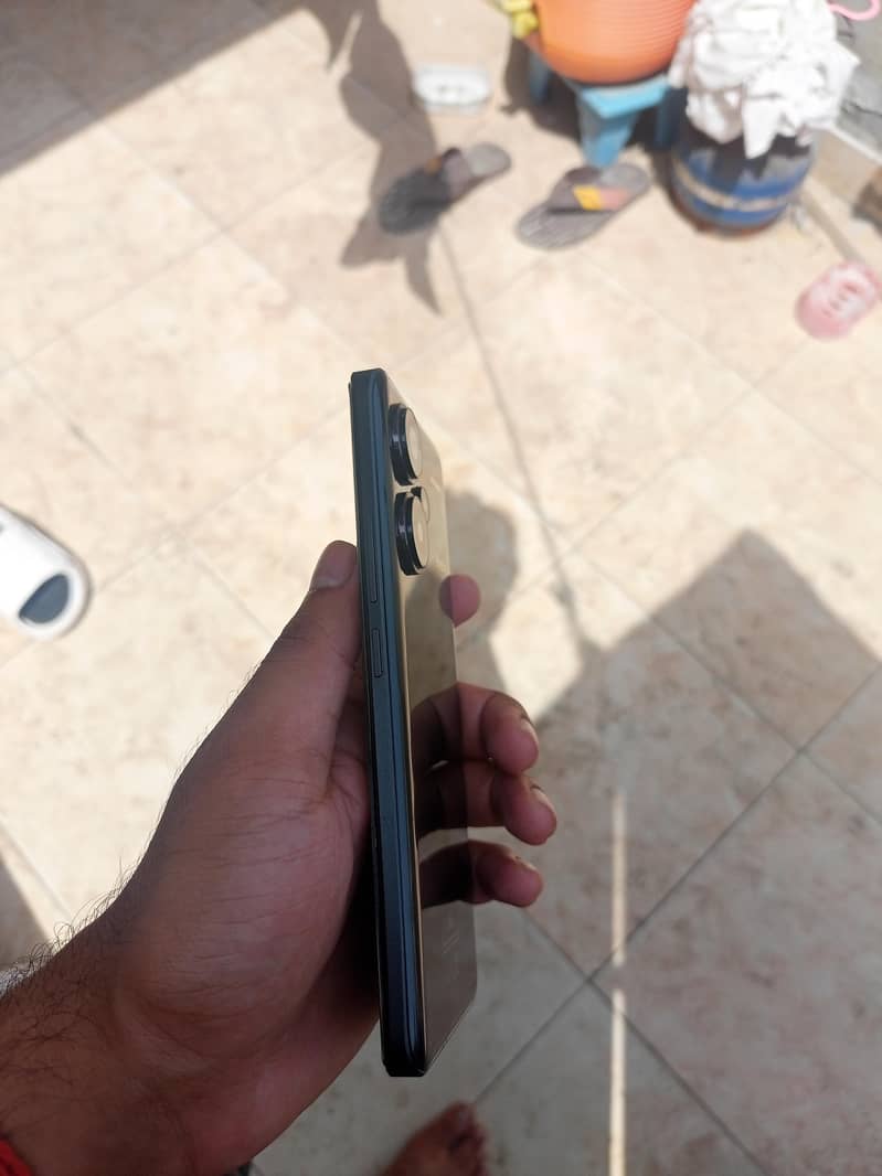 Xiaomi Redmi Note 13 Pro Plus 7
