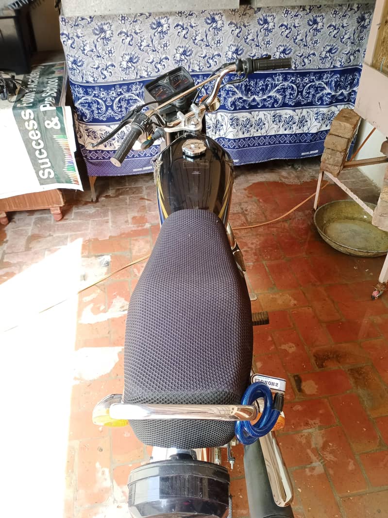 CG 125 3