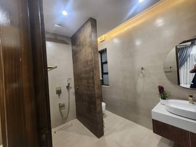 B17 c1 block 10 mrla designer house available for sale