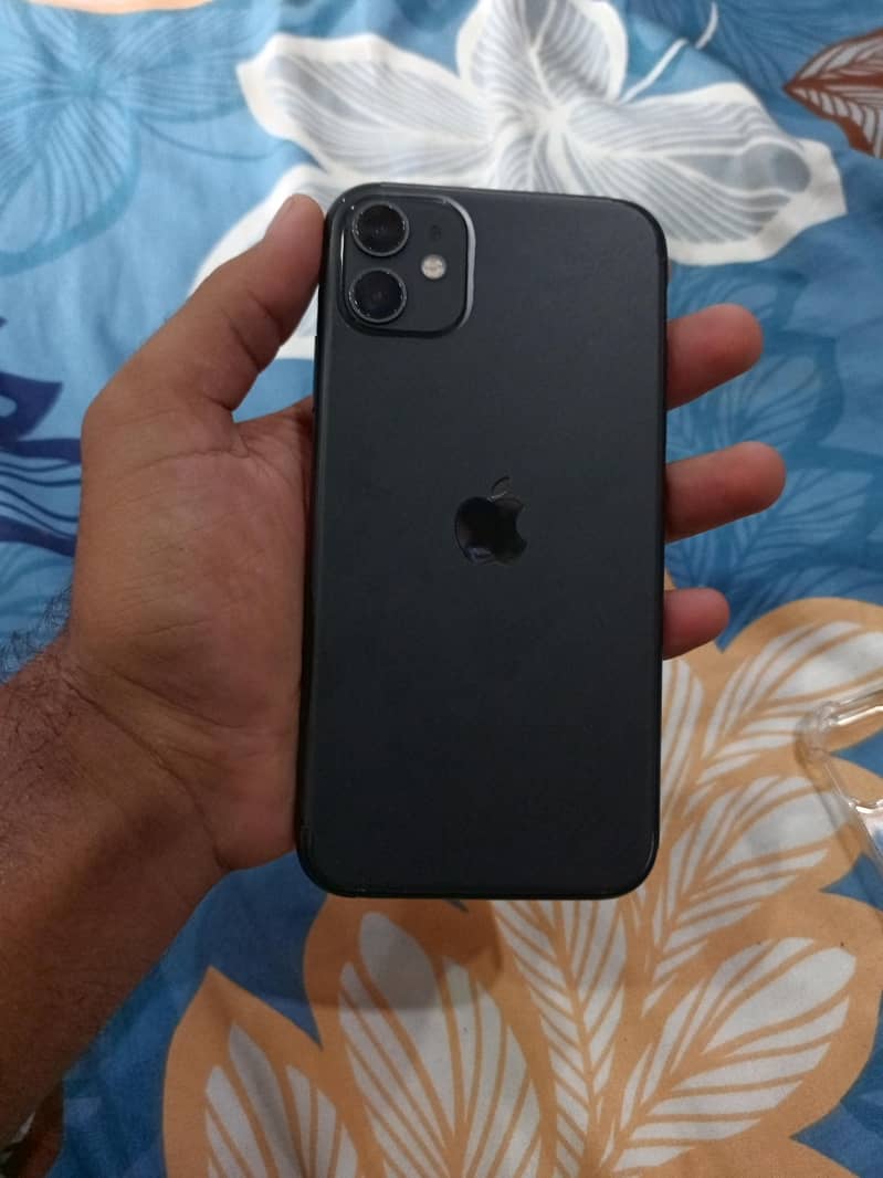 Apple iPhone 11 3