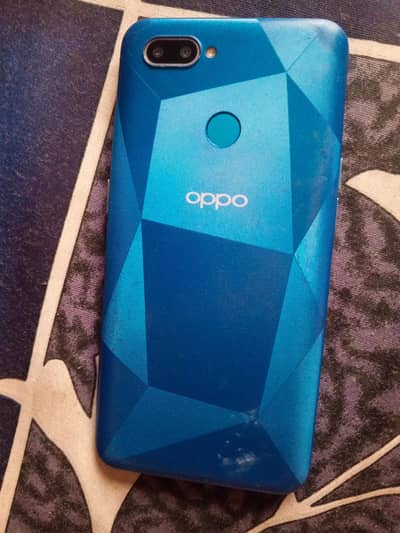 OPPO A12