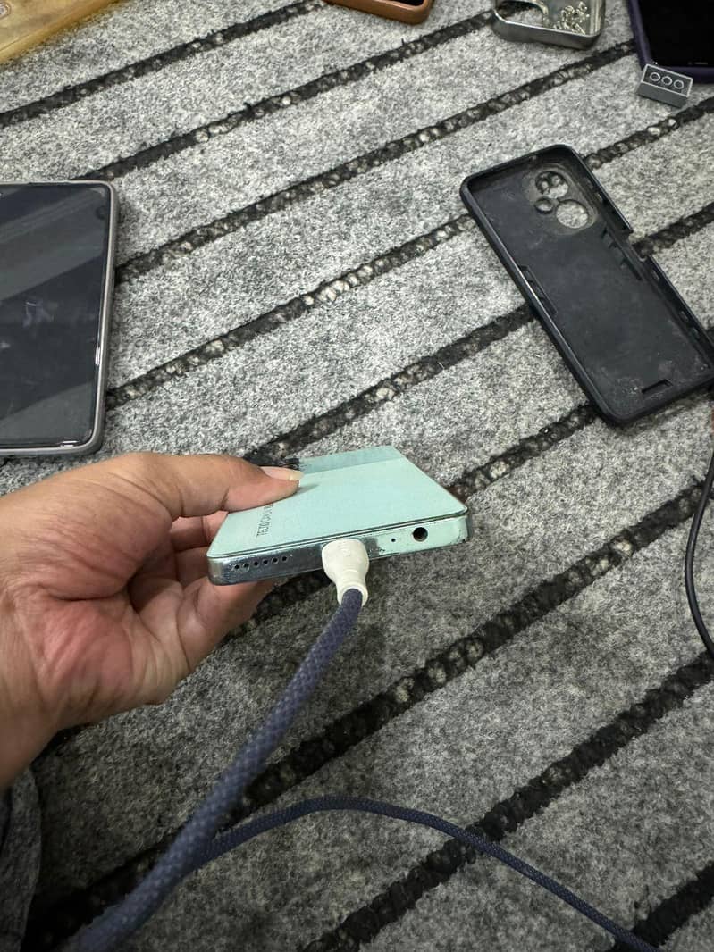 Tecno Camon 19 Pro 4