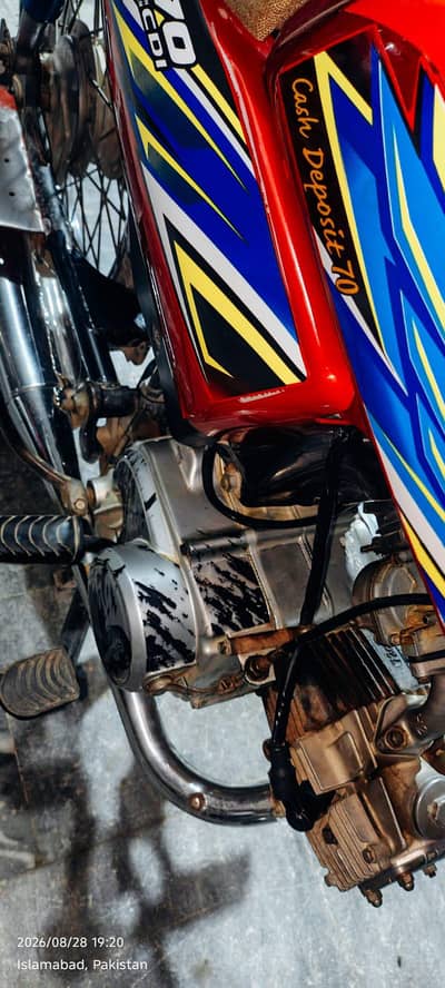 cd 70 honda 2021 model totall genuine bike. new tyer