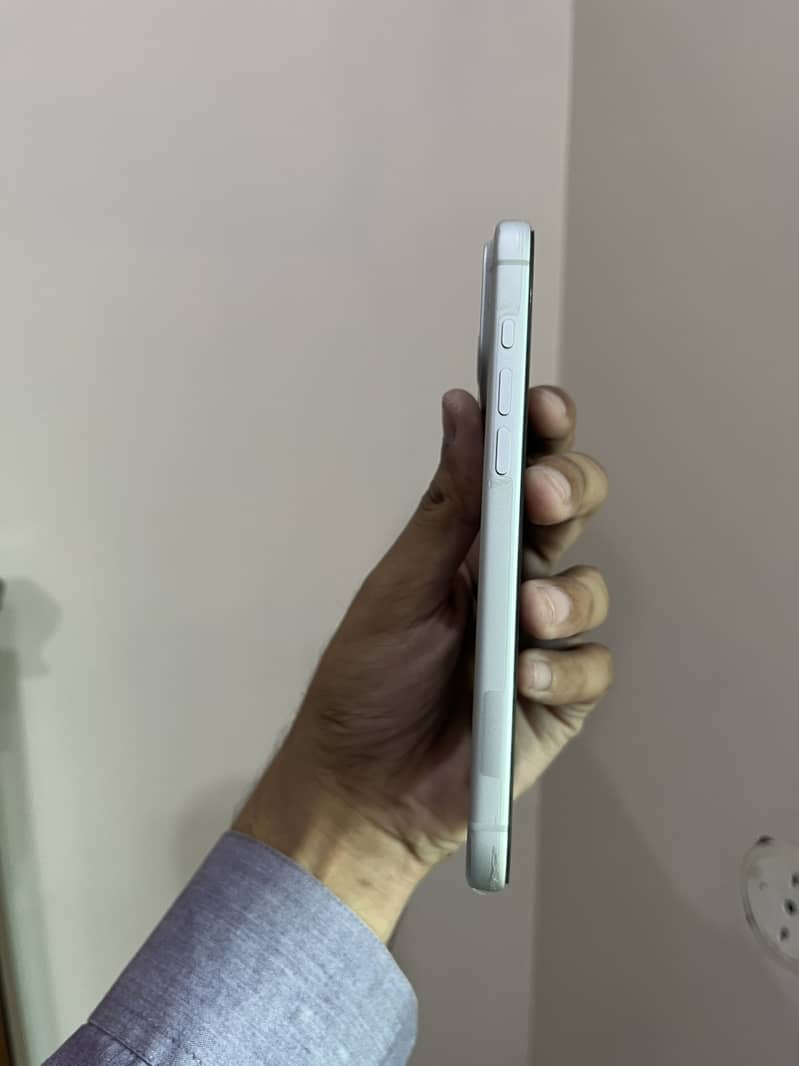 iPhone 17 Pro Max JV 1