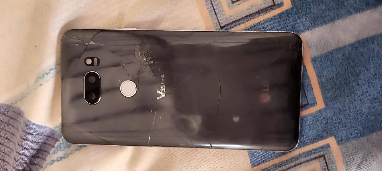 LG V30 2